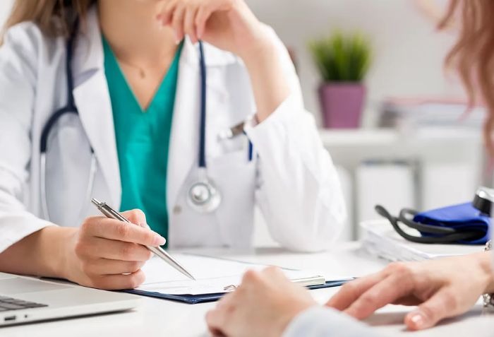 image003-ngoisaovn-w700-h477 2 Phòng khám da liễu, PRO SKIN